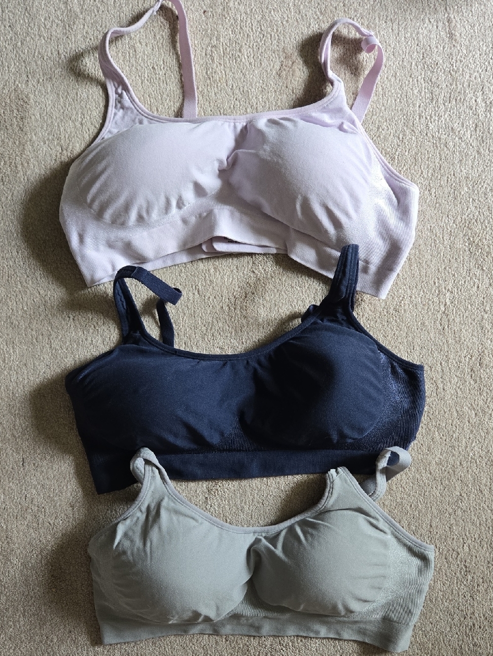 Three Underoutfit Style 459 Seamless Wire-Free Bras Lilac Gray Dark Blue XL